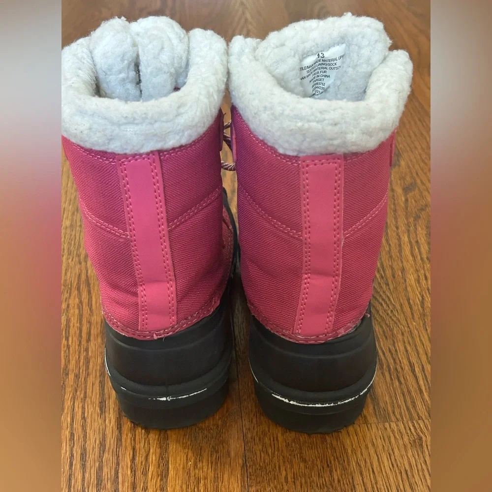 Cat & Jack Girls Pink Thermolite Faux Fur Snow Duck Boots Size 13